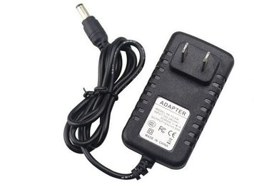 de Muur van 12V 0.5A 1A 1.5A 2A zet Machtsadapter met 1.5m gelijkstroom Kabel/de Stop van Au het UK van de EU de V.S. op