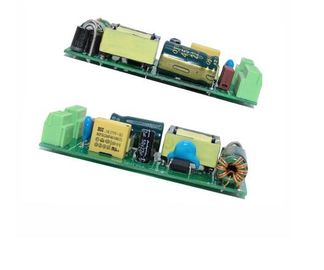 12V 1.25A 15W gelijkstroom leidde omschakelingsvoeding met plastic dekking en schroefterminal