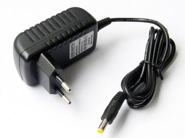 De muur zet de EU van de de Machtsadapter 12w van 1A 12v/Au/ons/Britse Stop, 5.5*2.5mm Gelijkstroom Schakelaar op