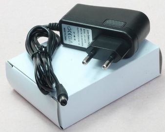 de Batterijlader van Li van 4.2V 12.6V 16.8V Ionen 18650/Lader van de Lood de Zure Batterij met Groen Draailicht