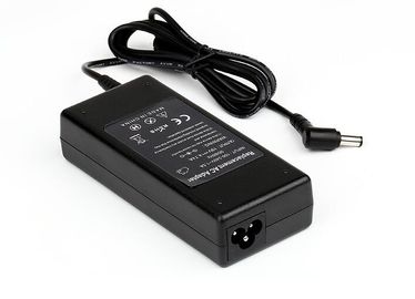 Plastic de Vervangingslaptop van 19.5V 4.74A 90W AC Adapter voor lenovo Acer HP Dell