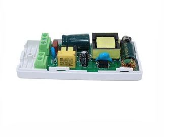 12V 1.25A 15W gelijkstroom leidde omschakelingsvoeding met plastic dekking en schroefterminal