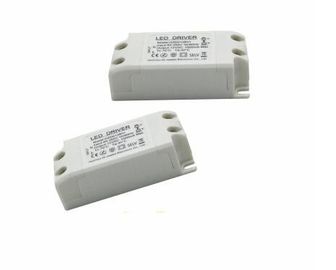 voerde de Constante het Voltage LEIDENE van 60W 12V gelijkstroom 5A voeding 220VAC 3 jaar in garantie