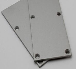 38mm*80mm berijpte het tegenhangeraluminium geleide kanaal met PC dekking, ALP3880-aluuitdrijving